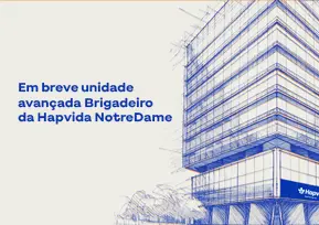 Mão segurando celular