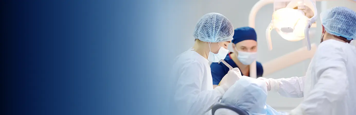 Medicos na sala de cirurgia